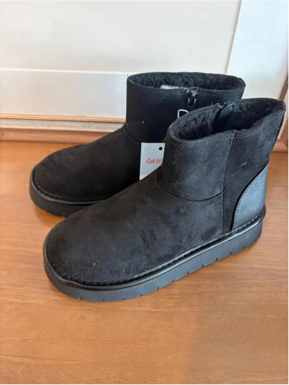 NWT Cat & Jack Honor Black Suede Style Youth Boots Size 1 (Womens 3)
